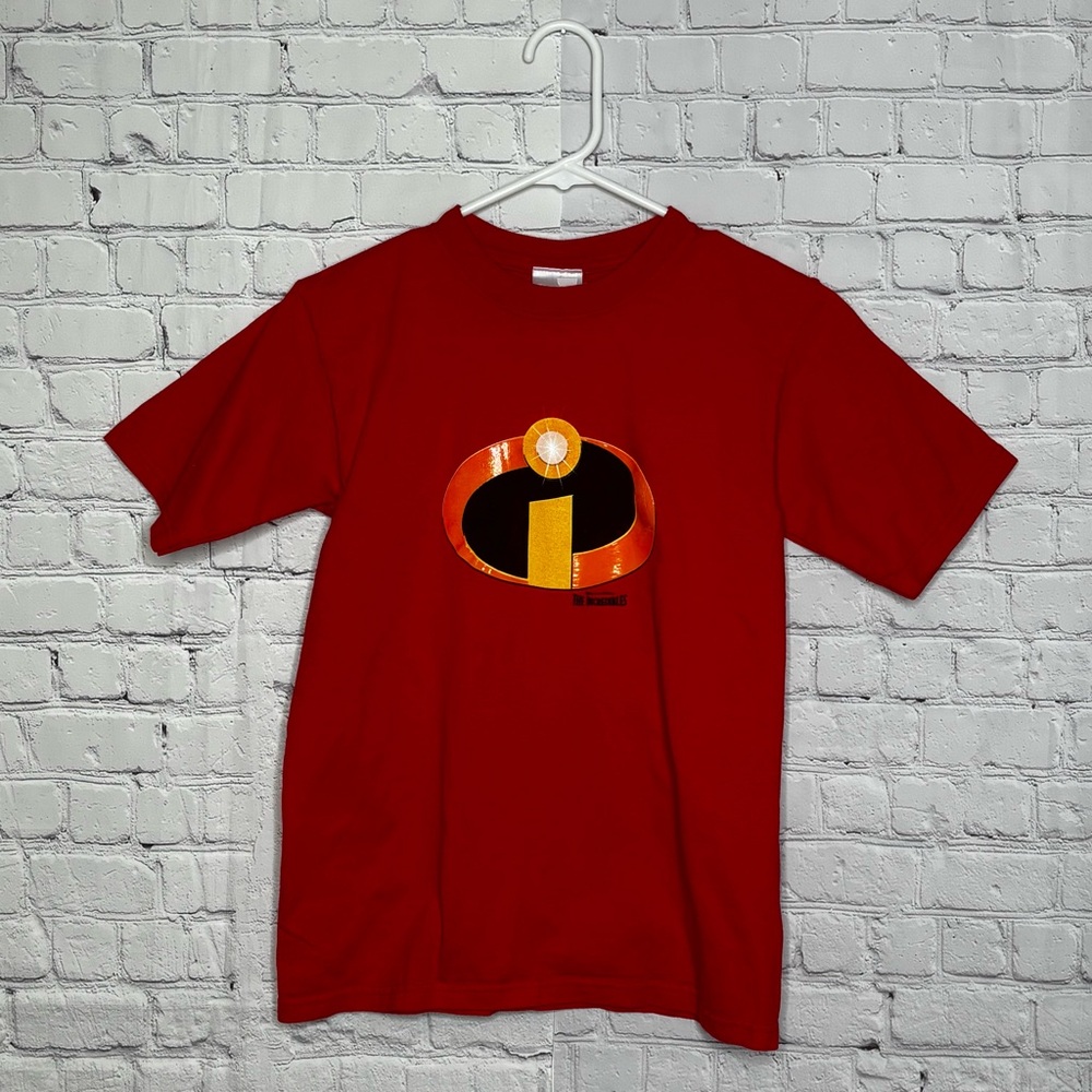 Disney Red Incredibles Emblem Kids Super Hero Tee Size M